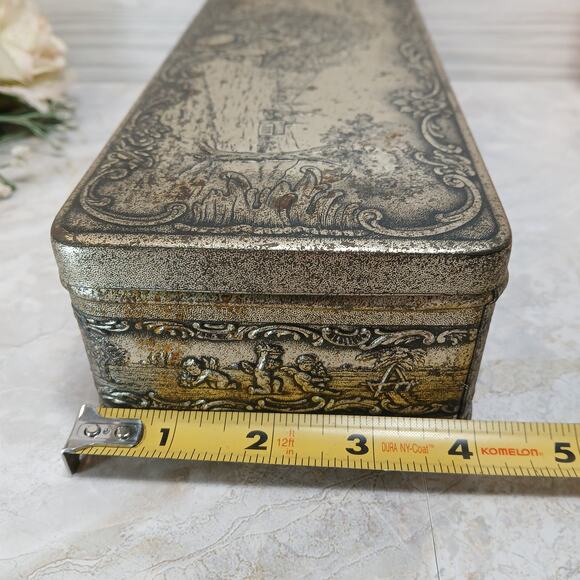 Vtg Rustic Hinged Tin Romantic Couple & Cherubs Made in West Germany Shabby Chic - Picture 14 of 15